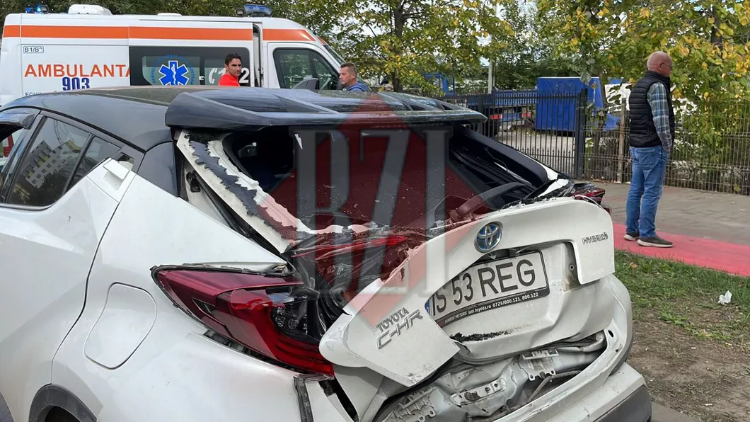 Accident rutier în Iași. Trei autoturisme s-au ciocnit în CUG - EXCLUSIVFOTOVIDEO