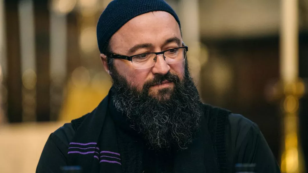 Arhiepiscopia Bucureștilor decizie în cazul lui Visarion Alexa. Preotul reținut pentru agresiune sexuală nu va mai sluji