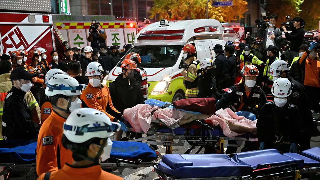 Schimbările propuse de președintele sud-coreean după tragedia de Halloween Îmi pare rău şi cer scuze familiilor îndoliate