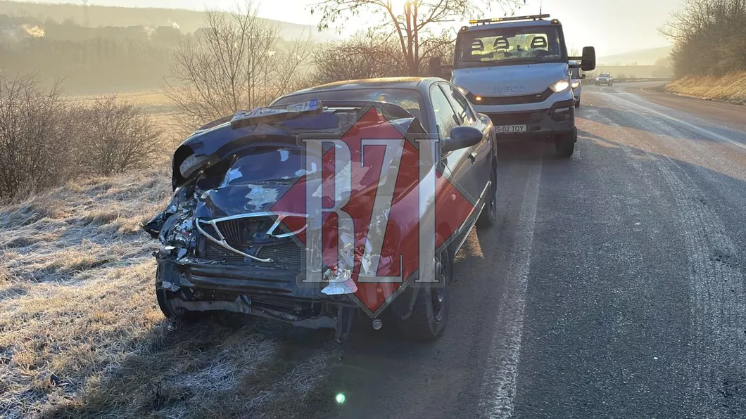 Accident rutier în Popricani. Două autoturisme au intrat în coliziune - FOTO VIDEO