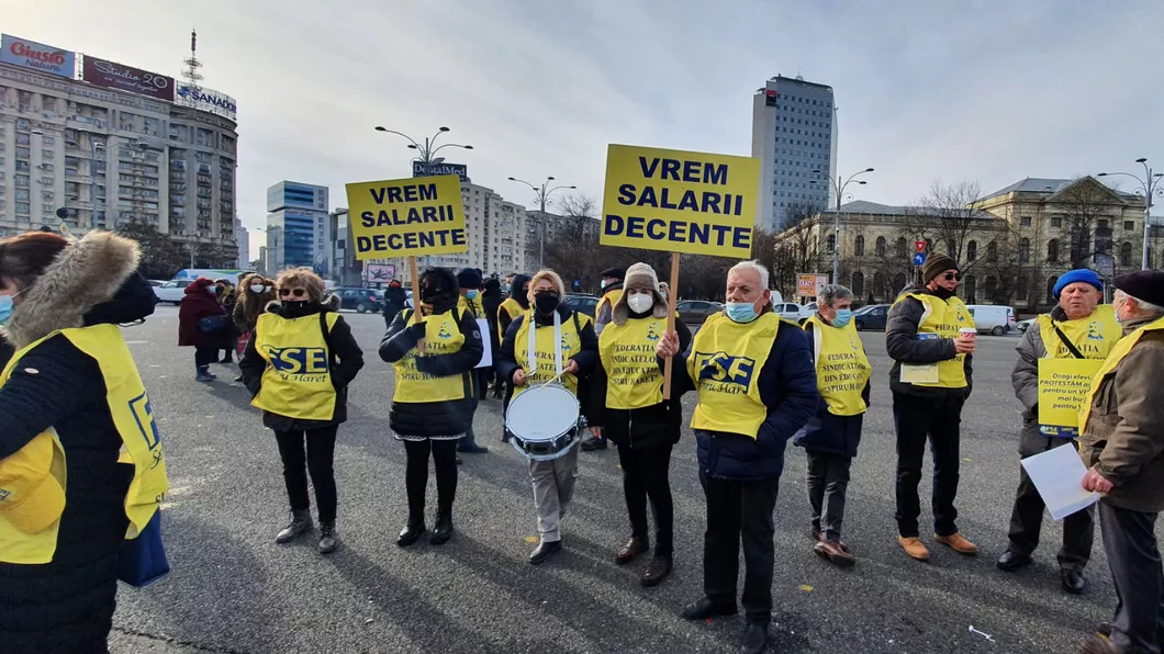Protest la Bucureşti Profesorii ies în stradă pentru salarii mai mari