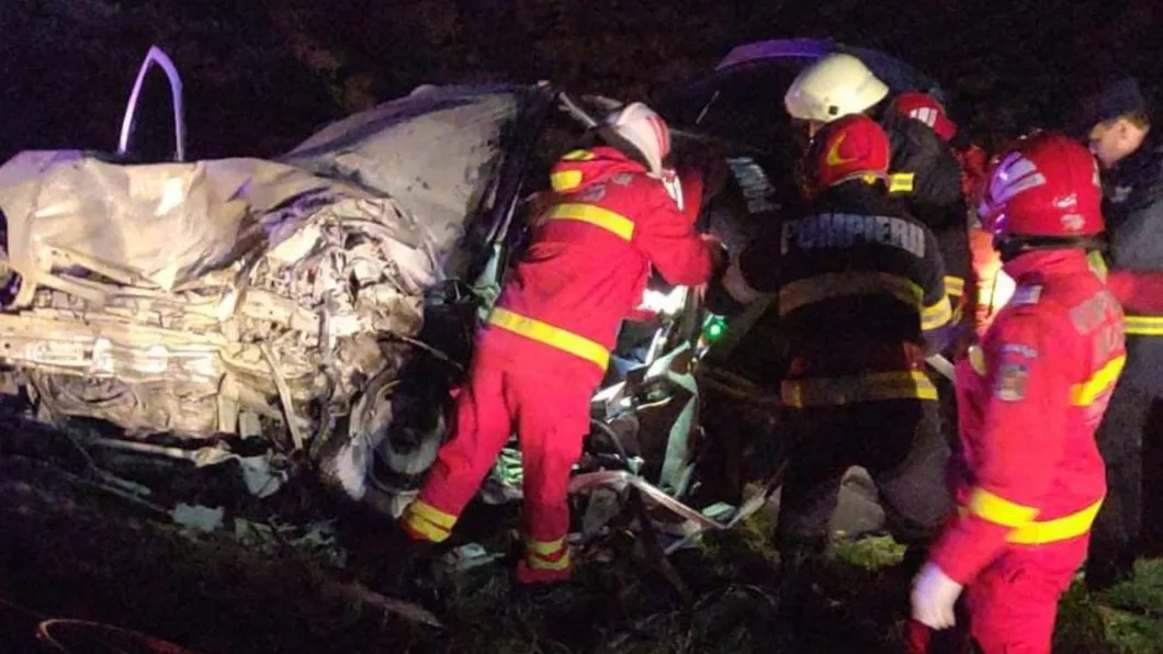 Accident rutier grav pe DN 65. Patru persoane și-au pierdut viața iar trei victime au ajuns la spital