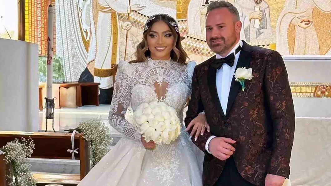 Bella Santiago a avut parte de o nuntă regală. Cum arată în cele două rochii de mireasă