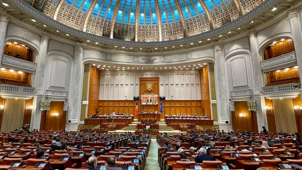 Camera Deputaților dezbate luni proiectul legii pensiilor