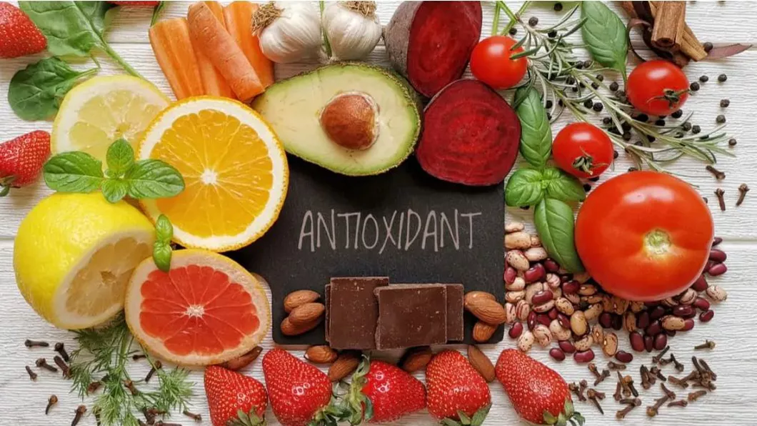 Body Line. Antioxidanții rolul vital în protejarea organismului și beneficiile lor pentru sănătatea cardiovasculară imunitară și împotriva îmbătrânirii