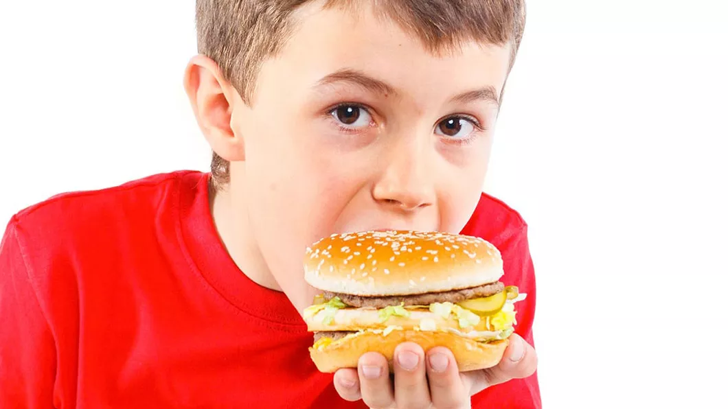 Regim alimentar pentru copii supraponderali. Cum ar trebui să arate meniul acestora pentru a scăpa de kilogramele în plus