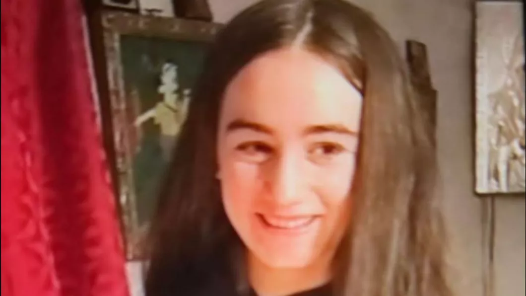 Polițiștii din Focșani sunt în alertă Aceștia cer ajutorul oamenilor pentru a găsi o fată dispărută