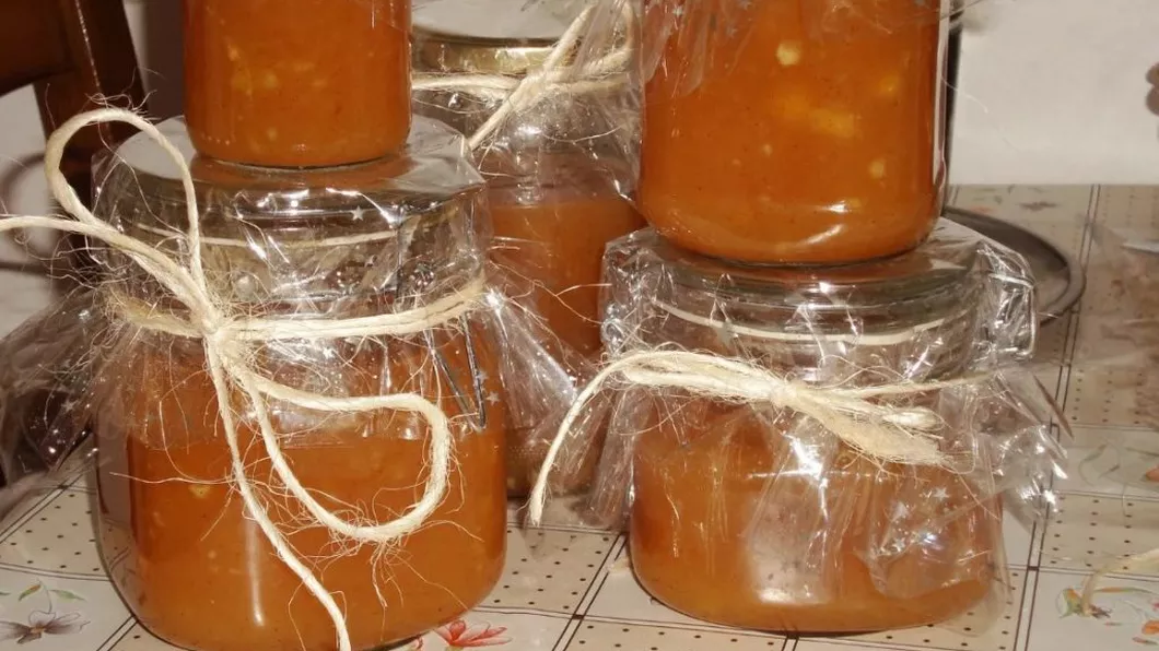 Cum se pregătește marmelada de mere Cu ce condimente poți îmbogăți gustul acesteia               