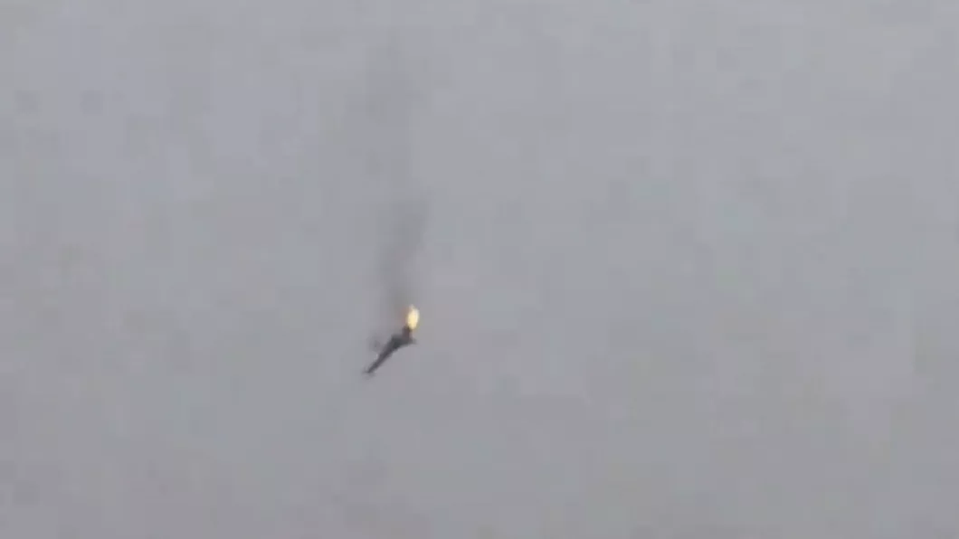 Un avion militar rusesc s-a prăbușit în mare în apropiere de Crimeea ocupată - VIDEO