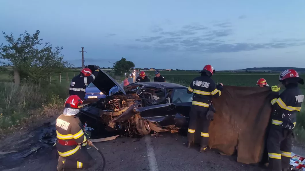 Accident mortal la Iași Un autoturism a părăsit carosabilul și s-a răsturnat - UPDATE