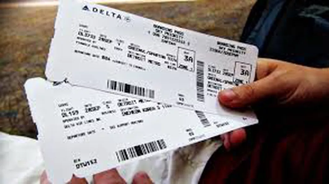 Prețurile biletelor de avion analizate de Consiliul Concurenței după ce s-au scumpit foarte tare