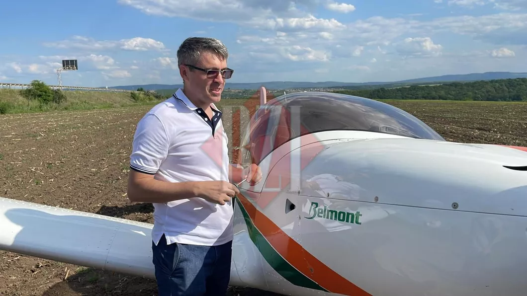 El este proprietarul aeronavei ce a aterizat forțat pe câmp la Miroslava. Aparatul de zbor estimat la suma de 100.000 euro - GALERIE FOTO VIDEO