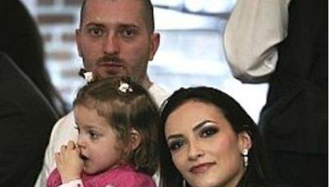 Cheloo De La Parazitii Si A Batut Mar Sotia Buna Ziua Iasi Bzi Ro