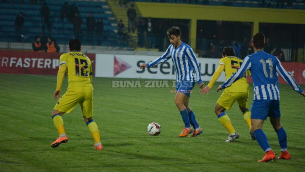 Csms Iasi Vinde Bilete La Pachet Pentru Meciurile Cu Steaua Si Cfr