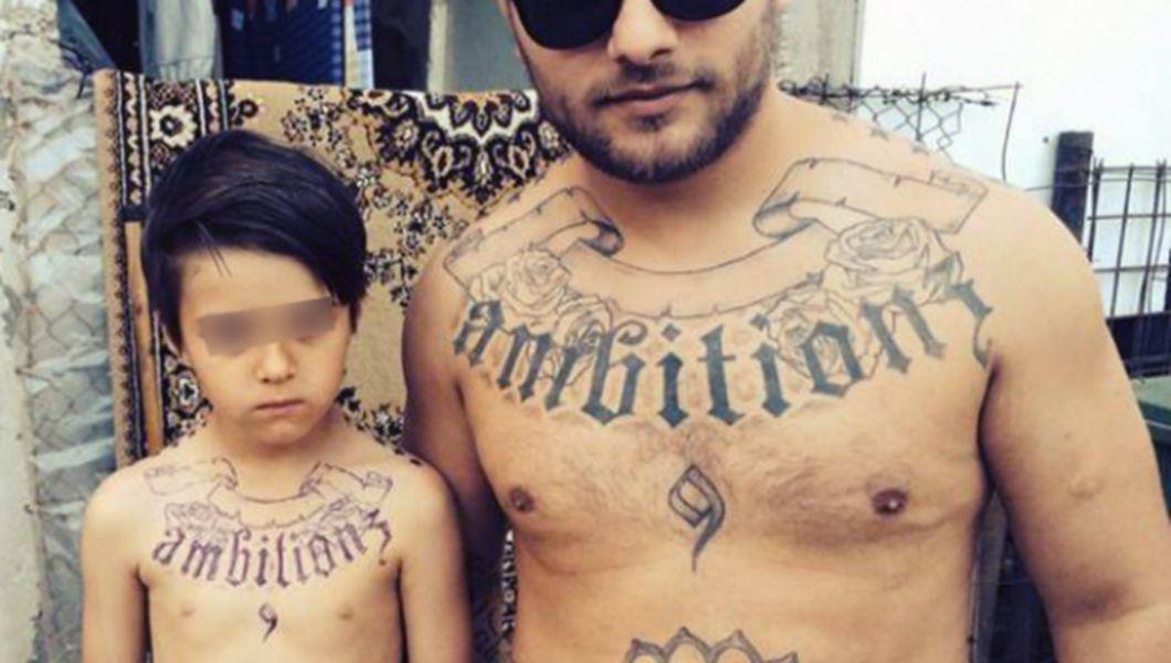 Imagini Halucinante Tatal Un Smecher Din Ferentari Si A Tatuat Copilul In Halul Asta Buna Ziua Iasi Bzi Ro