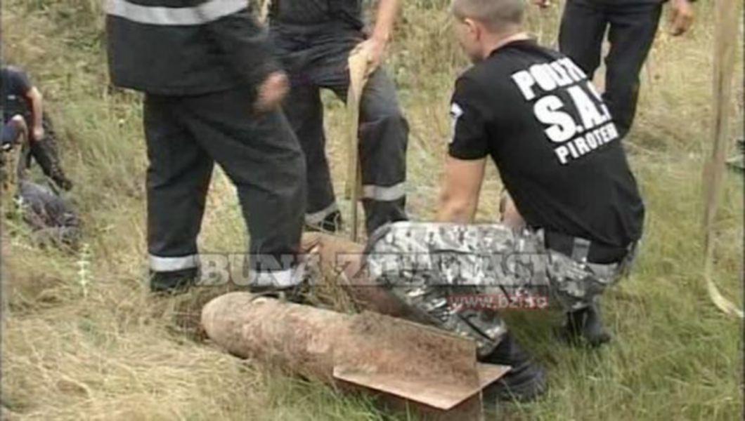 Bomba La Aeroportul Iasi Au Intervenit Pirotehnistii Bzi Ro