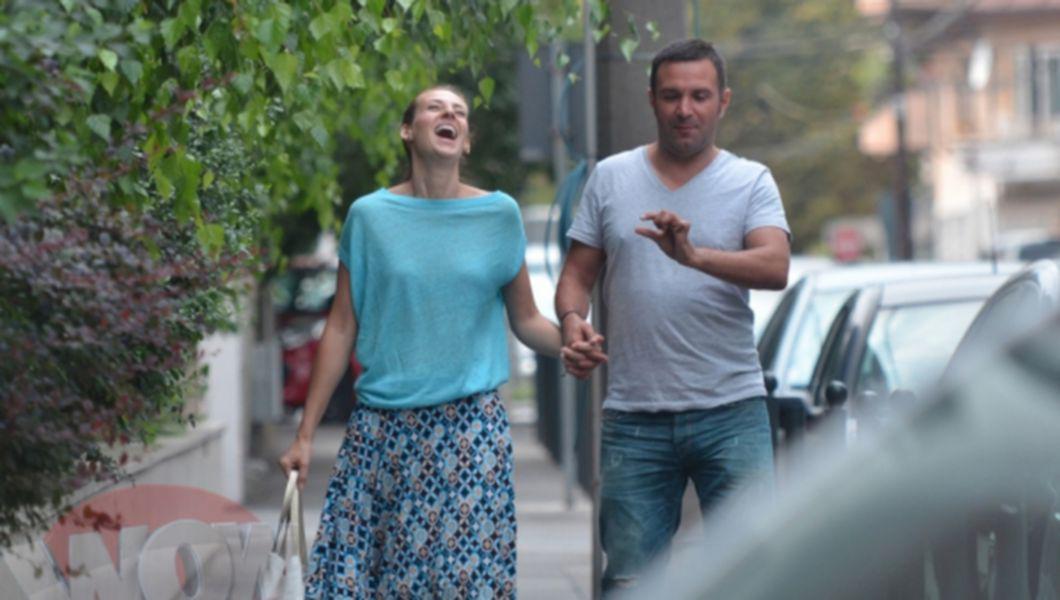 Stiai Ca Daniel Buzdugan Este Casatorit Cum Arata Partenera Lui De Peste 20 De Ani Foto Buna Ziua Iasi Bzi Ro