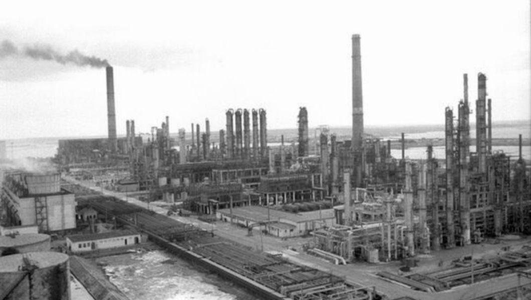 De Ce Platesc Romanii Astazi Atat Pentru Un Litru De Benzina Cand