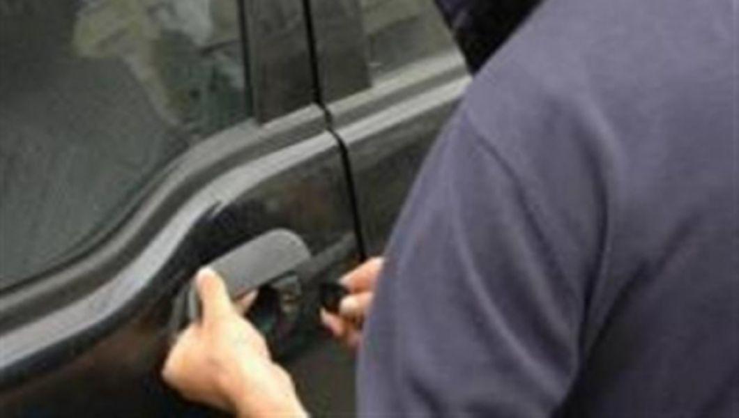 Hoti De Masini Prinsi De Politisti Bzi Ro