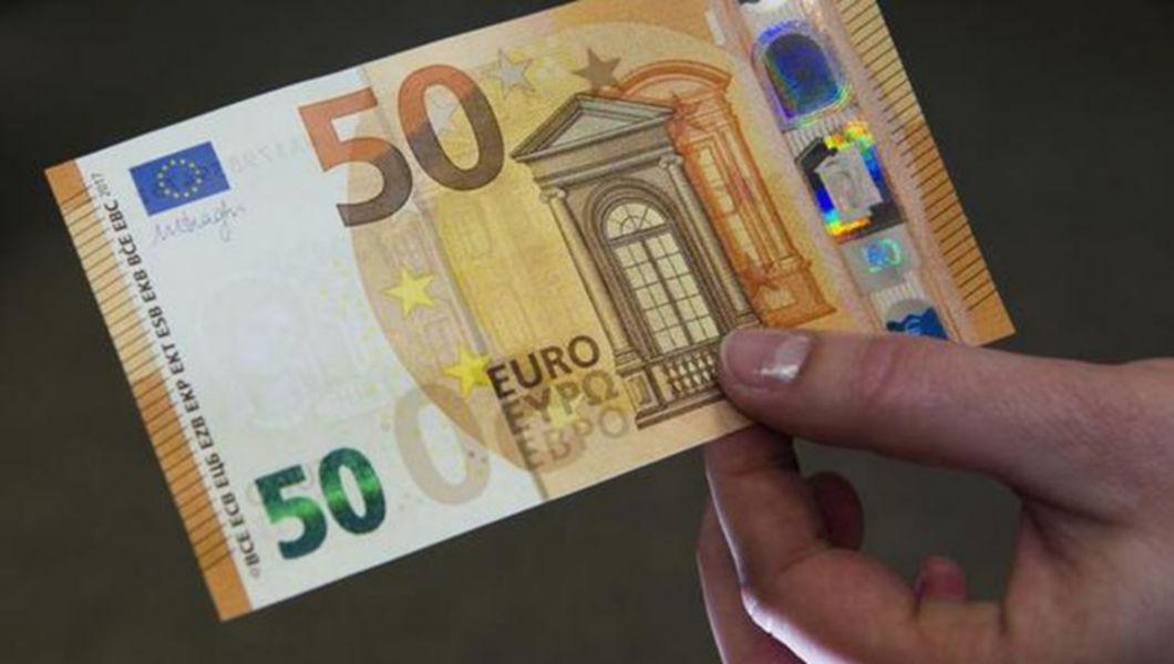Ai Mare Grija O Bancnota De 50 De Euro Falsa A Fost Descoperita Intr O Banca Din Iasi Buna Ziua Iasi Bzi Ro