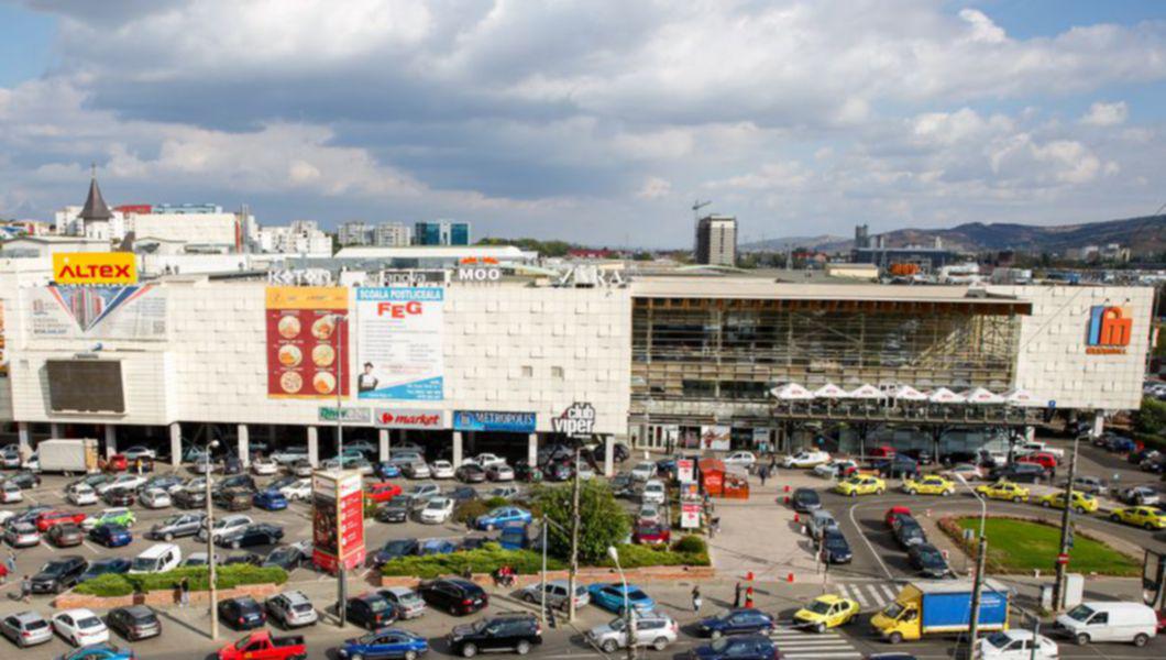 Studentia E O Jungla Daca Esti Student Vaneaza Premiile Salvatoare De La Iulius Mall Buna Ziua Iasi Bzi Ro