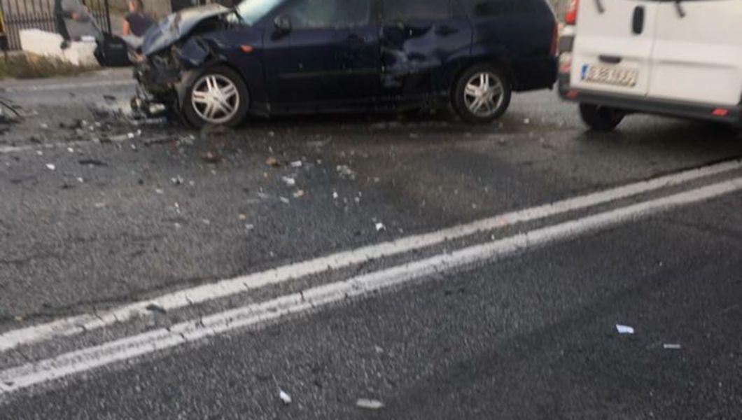 Exclusiv Accident Rutier La Iasi Au Fost Implicate Trei Autoturisme Foto Buna Ziua Iasi Bzi Ro