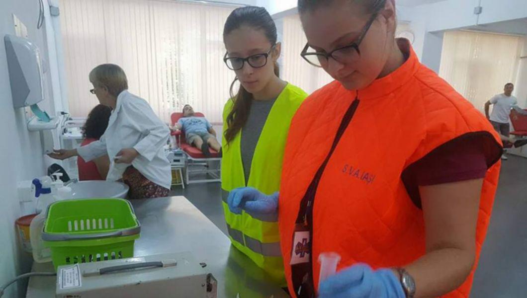Serviciul Voluntar De Ambulanta Iasi Se Extinde In Republica Moldova Zeci De Tineri S Au Inscris Deja Bzi Ro