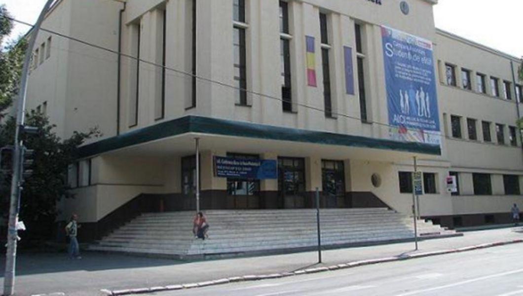 Sase Medici Cunoscuti Au Apelat La Un Lucru Josnic Pentru A Dobandi Functii Si Bani Dupa Descoperirea Grozaviei Doctorii Dau Din Colt In Colt Buna Ziua Iasi Bzi Ro