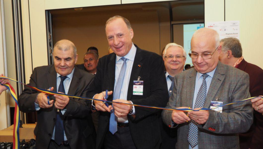 Simpozion International Pe Teme De Cadastru Carte Funciara Si Geodezie La Iasi Foto Buna Ziua Iasi Bzi Ro