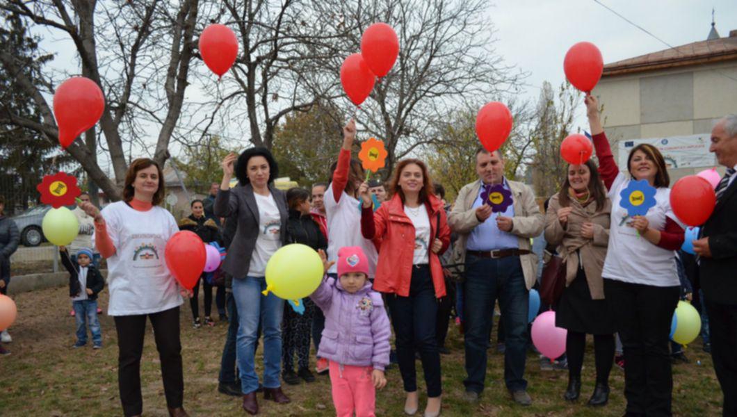 Caravana Mesajelor Incluziunii Sociale A Ajuns La Erbiceni Foto