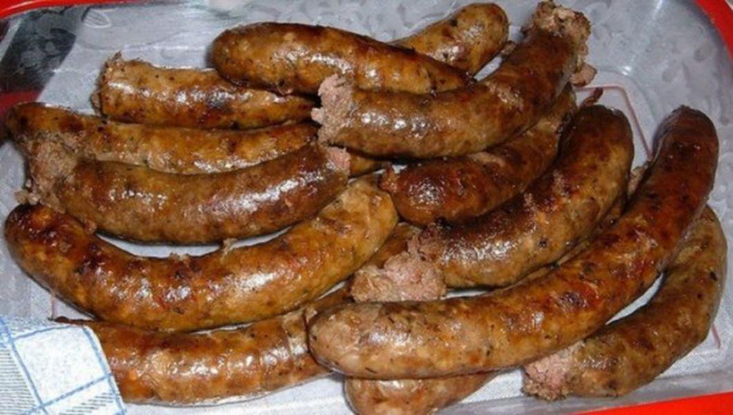 Condimentul Secret Din Carnatii Ardelenesti Foarte Putine Gospodine Stiu Asta Si Il Folosesc Buna Ziua Iasi Bzi Ro