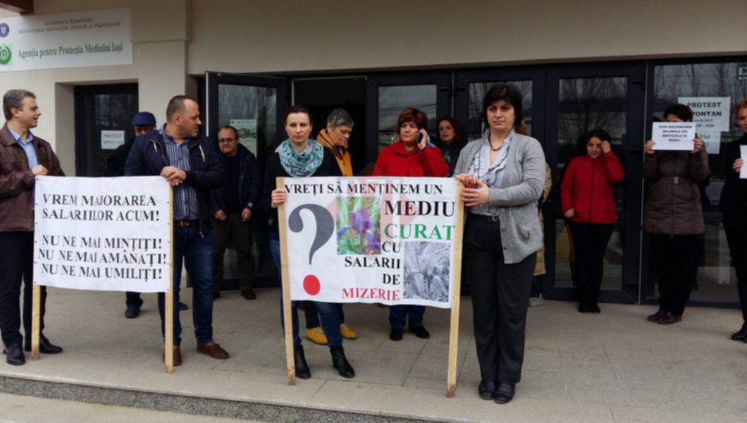 Angajatii Agentiei Pentru Protectia Mediului Iasi Intrerup Programul De Lucru In Semn De Protest Care Sunt Nemultumirile Lor Foto Buna Ziua Iasi Bzi Ro