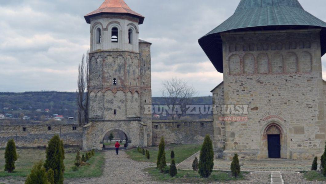 Stefan Cel Mare S Ar Rasuci In Mormant Daca Ar Vedea Ce S A Ales De Ultima Lui Manastire O Bijuterie Arhitecturala A Ajuns La Mila Autoritatilor Foto Buna Ziua Iasi