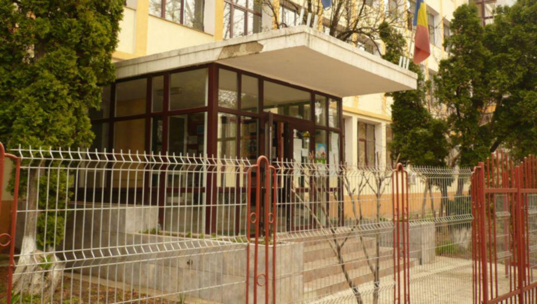 Colegiul National Mihai Eminescu Din Iasi Marcheaza Unirea Cu Basarabia Buna Ziua Iasi Bzi Ro