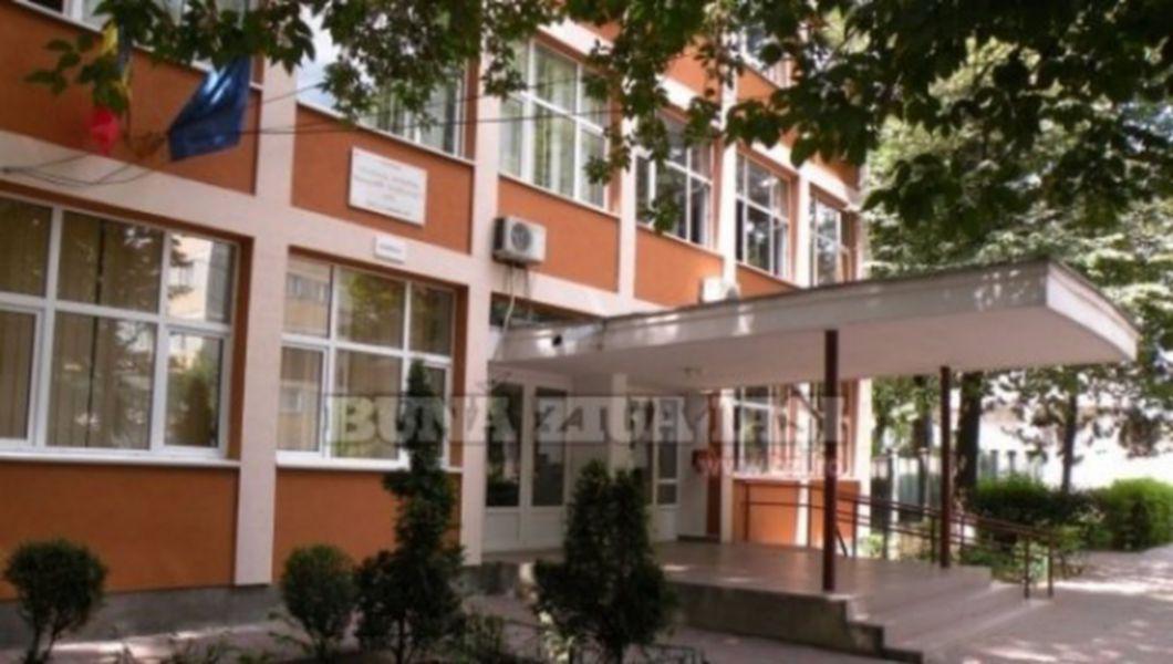 Tinerii Impotriva Coruptiei La Colegiul National Garabet Ibraileanu Iasi Bzi Ro