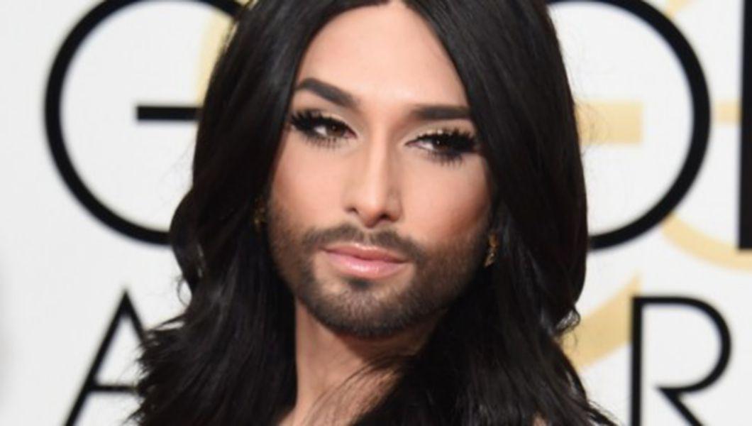 Conchita Wurst A Atras Toate Privirile Cu Decolteul Sau La