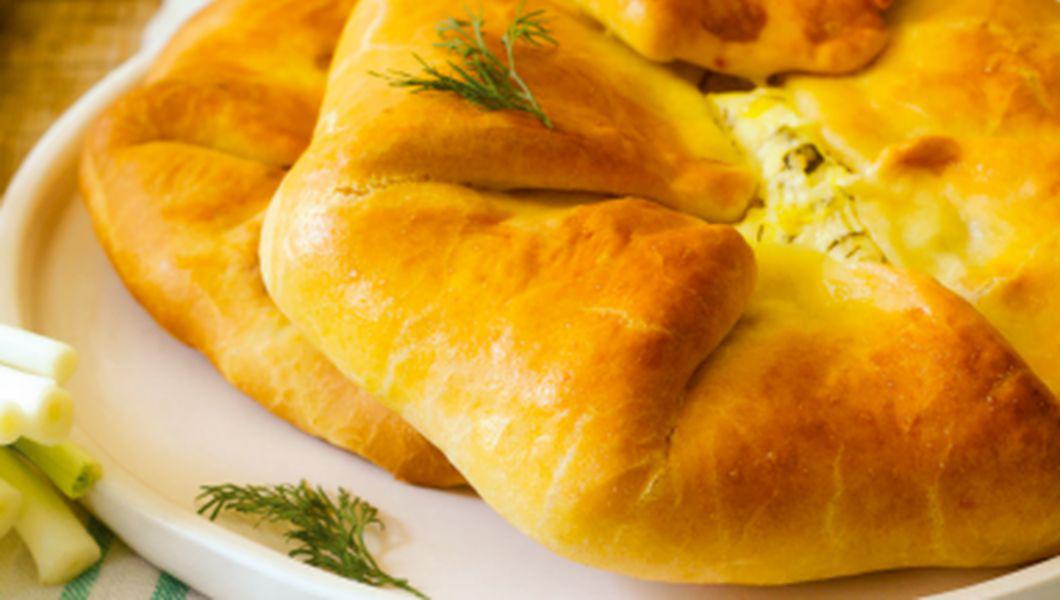 Placinte Cu Branza Marar Si Ceapa Verde Buna Ziua Iasi Bzi Ro