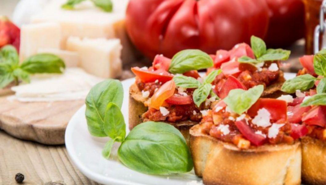 Bruschete Cu Parmezan Busuioc Si Rosii Bzi Ro