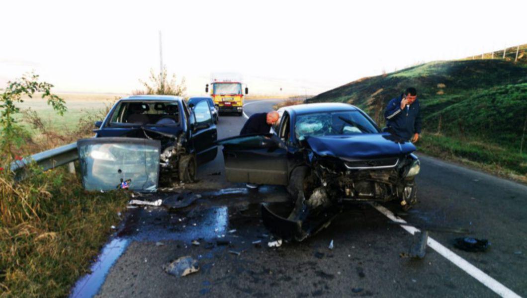 Accident Rutier La Vaslui Au Fost Implicate Doua Masini Cu