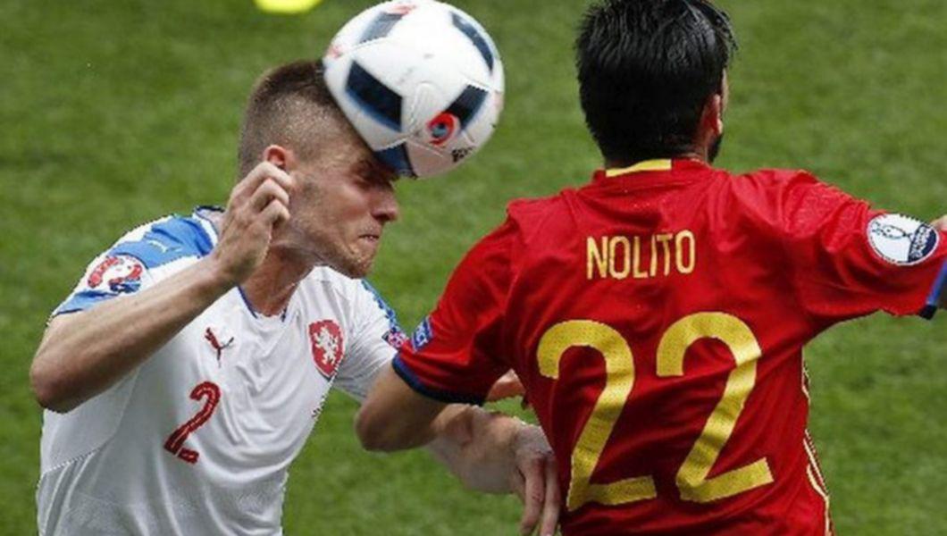 Scoția Dorește Să Interzică Juniorilor Din Fotbal Să Mai Lovească