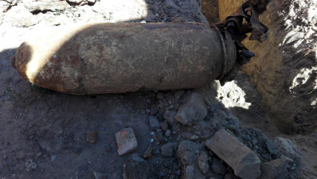 Bombă De Aviație Din Cel De Al Doilea Război Mondial Langă Iași