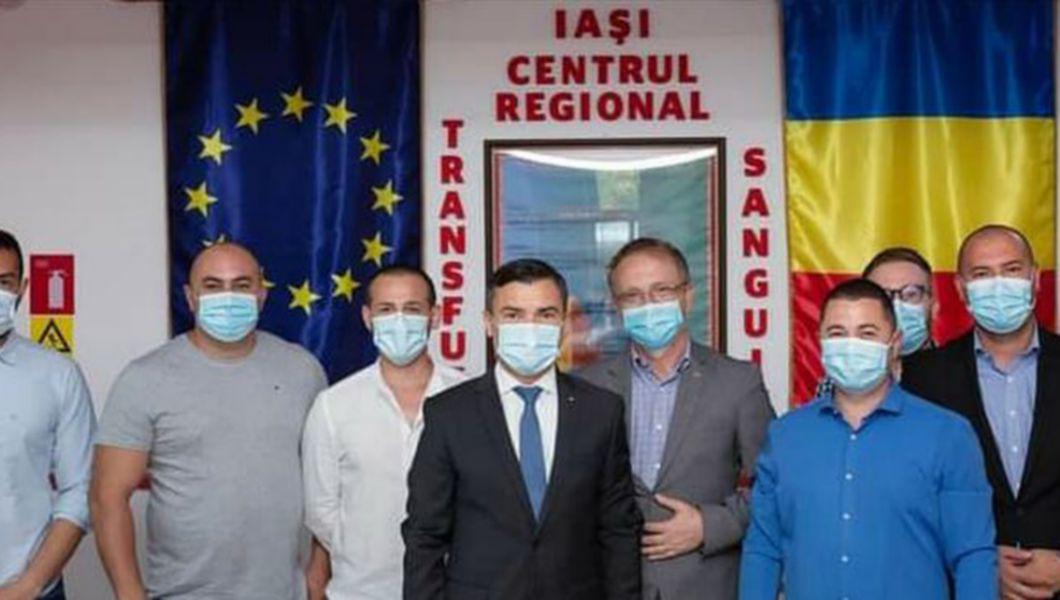 Primarul Mihai Chirica și Viceprimarul Radu Botez Au Donat Sange La Centrul De Transfuzii Din Iași