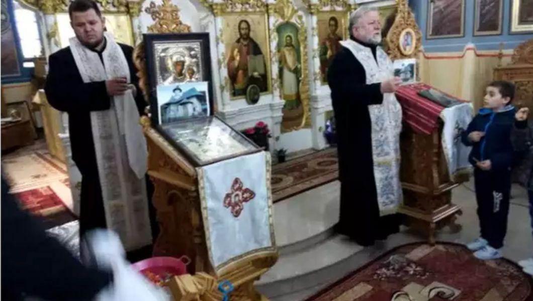 Un Preot Din Bacău și A Bătut Soția In Fața Primăriei Ce Reacție A Avut Tatăl Acestuia Buna Ziua Iasi Bzi Ro