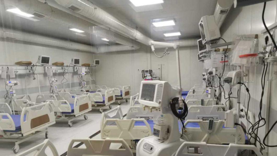 Pacienți infectați cu noul coronavirus au ajuns la spitalul mobil de la Lețcani, secția ATI
