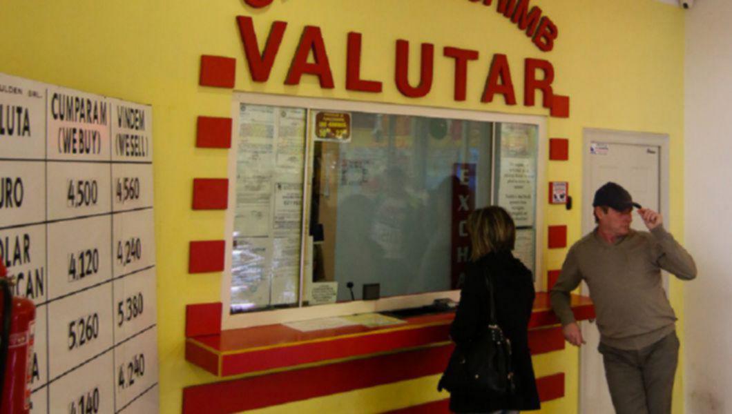 Curs Valutar 18 Decembrie 2020 Leul Romanesc Incheie SÄptÄmana In ForÈÄ Buna Ziua Iasi Bzi Ro