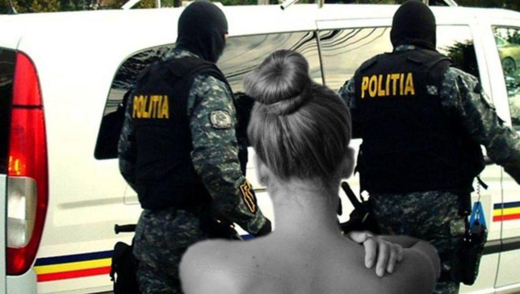 Polițiștii de la Serviciul de Acțiuni Speciale în timpul unor percheziții în cadrul unui dosar penal