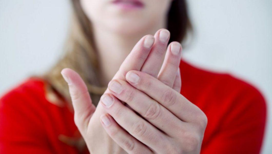 Cauzele amorțelii la degete: index, inel, degetul mic, pe mâna dreaptă sau stângă - Hernie 