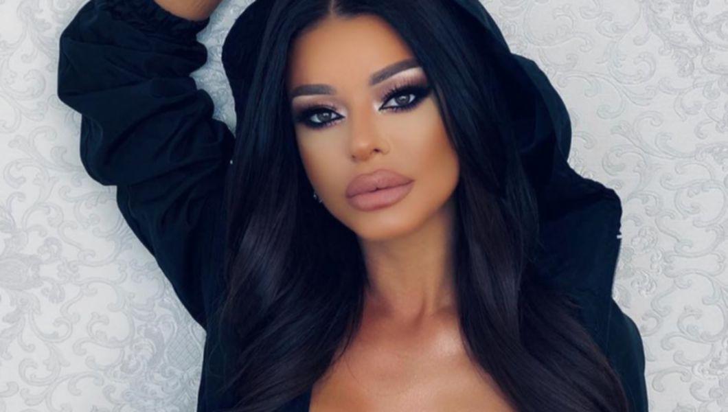 Cum Arăta Ana Maria Mocanu In Copilărie Acum A Ajuns Una Dintre Cele Mai Apreciate Asistente Tv De La Noi Din țară Buna Ziua Iasi Bzi Ro