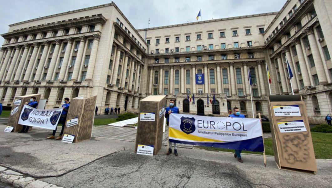protest Europol în fața MAI