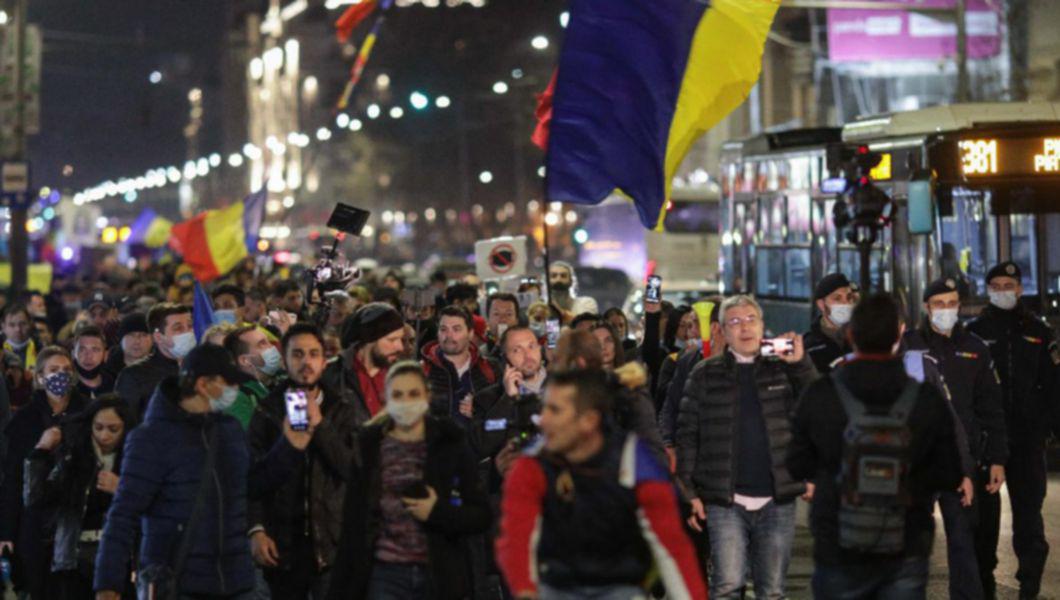 sute de amenzi au luat sutele de oameni adunați la protestele din România